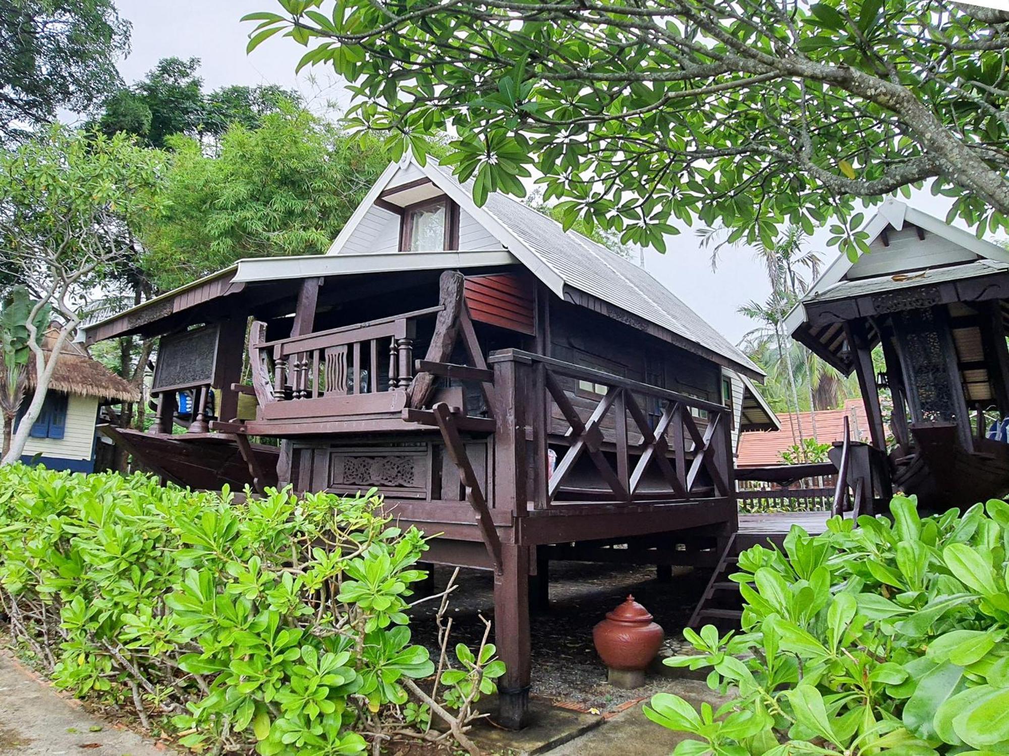 Baan Thong Ching Resort Khanom Zewnętrze zdjęcie