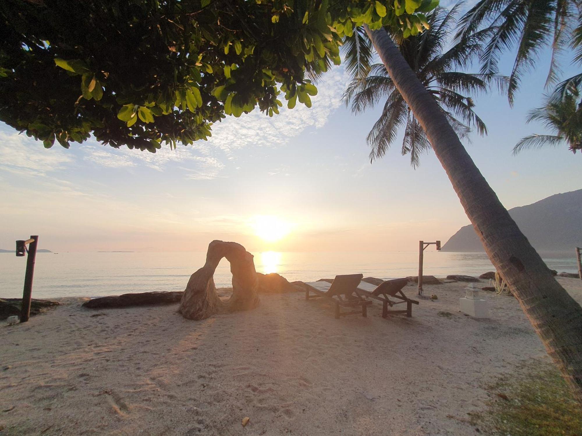 Baan Thong Ching Resort Khanom Zewnętrze zdjęcie